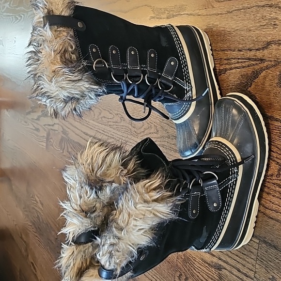 Sorel Joan Of Arctic Black Faux Fur Insulated Waterproof Winter Boots - Picture 2 of 12